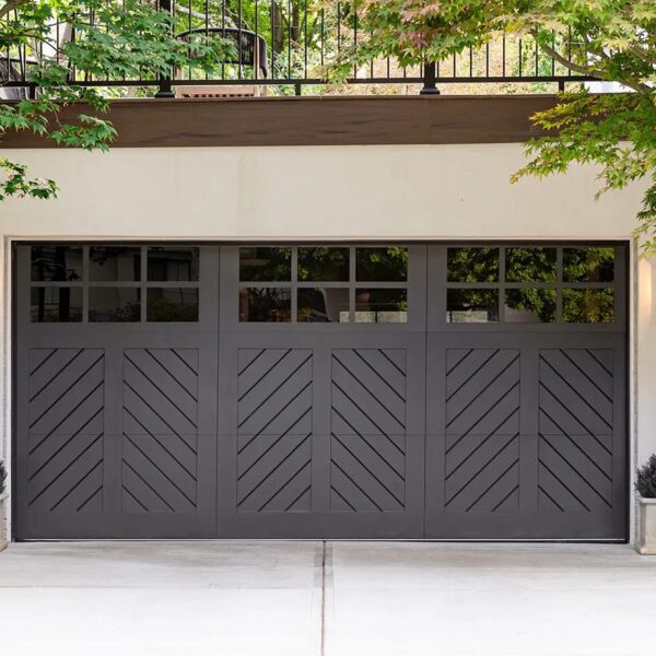 Reserve Wood Extira Garage door Product image