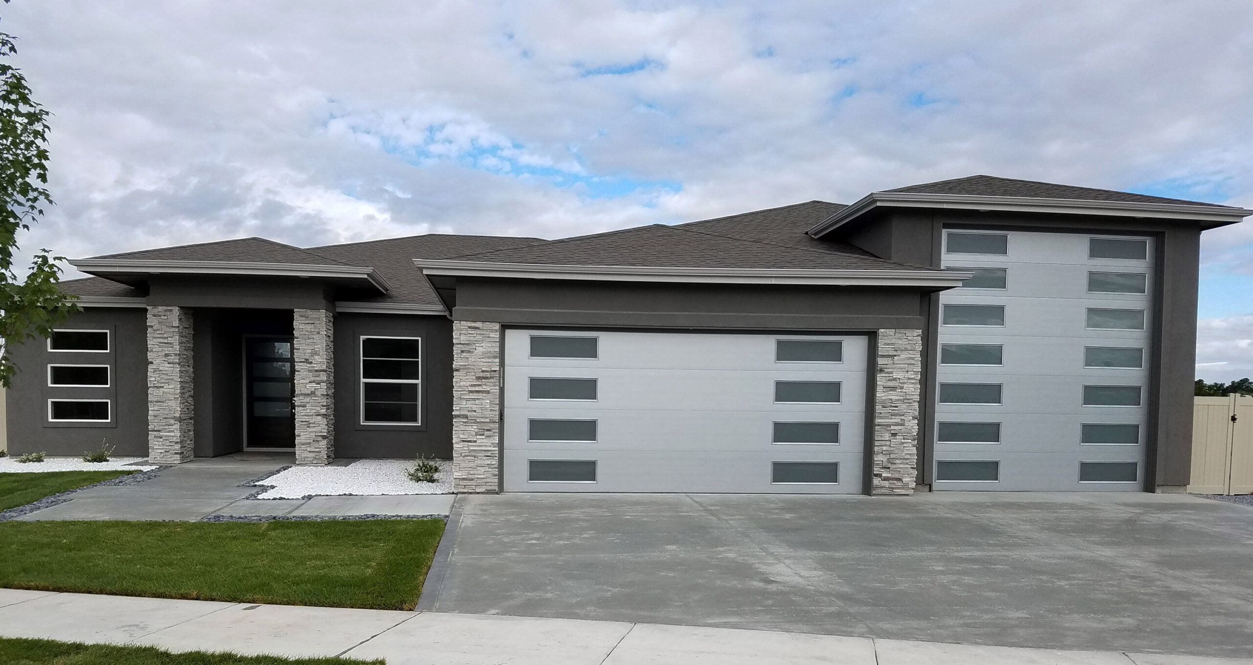 MODERN STEEL™ Collection Residential Luxury Garage Doors Installation
