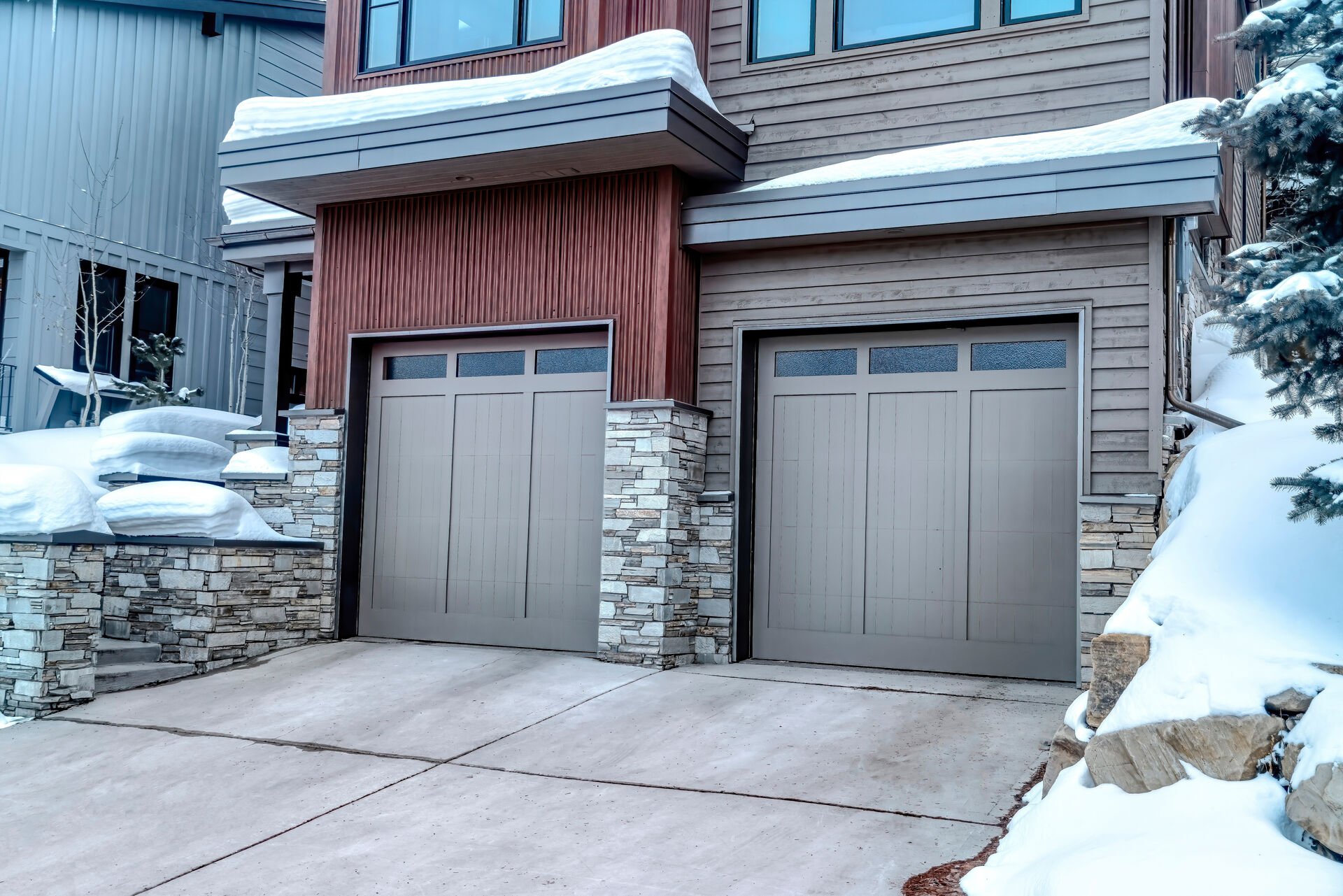 Garage Door Repairs You Shouldn’t Ignore Before Winter Hits
